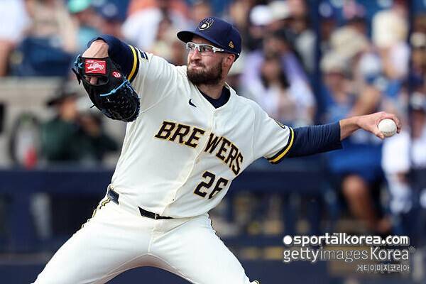 '45승 페이스' 이게 말이 돼? MLB 다승 1위 오른 좌완 불펜 투수…아웃 하나 잡았는데 운까지 따른다