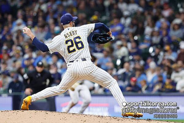 '45승 페이스' 이게 말이 돼? MLB 다승 1위 오른 좌완 불펜 투수…아웃 하나 잡았는데 운까지 따른다