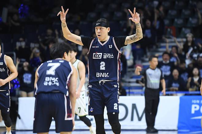 [KBL 6강 PO 플레이어] 인터뷰장을 초토화 시킨 ‘3차전 MVP’ 최준용의 폭탄 발언, “정규리그는 죄송한데...”