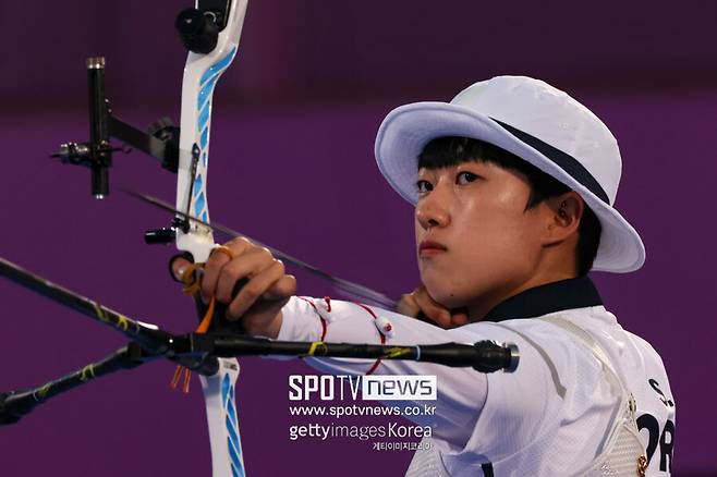 '올림픽 3관왕' 무너지고, 중학생이 올라왔다…