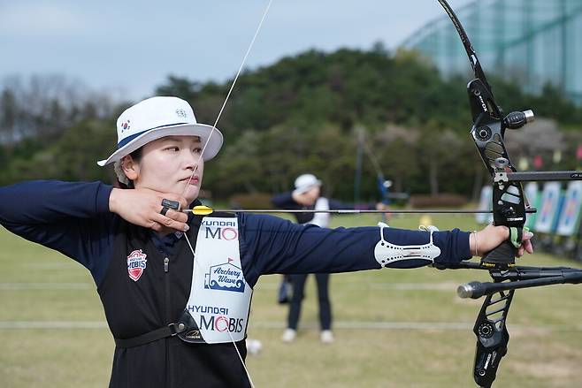 '올림픽 3관왕' 무너지고, 중학생이 올라왔다…