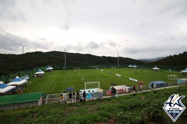 대한민국 초등학교에 떨어진 ‘축구 금지령’, ‘내 자식·내 이익’만 소중한 이기적인 어른들 [MK초점]