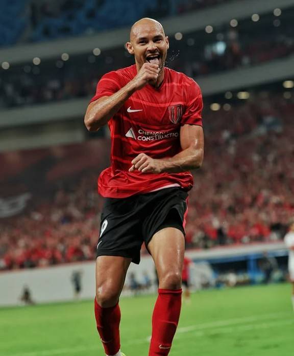 '75골 26도움' 한국 리그 폭격하고 중국 리그 지배하는 외인...이제는 중국 귀화 노린다