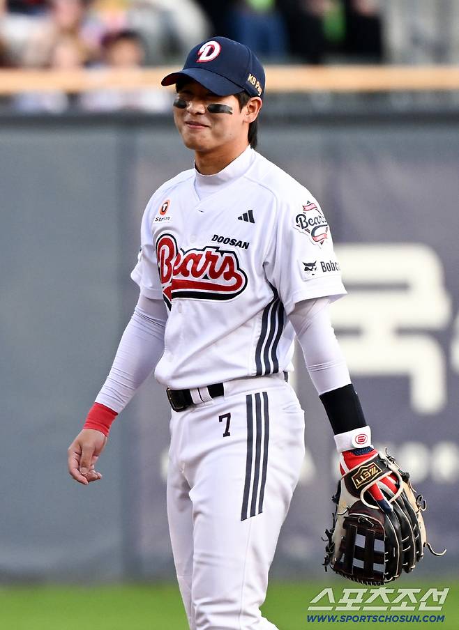 '헬멧 벗고 세 번 고개 숙였다' 12년 친정팬 향한 박찬호의 진심 [잠실 현장]