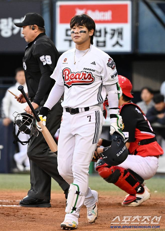 '헬멧 벗고 세 번 고개 숙였다' 12년 친정팬 향한 박찬호의 진심 [잠실 현장]