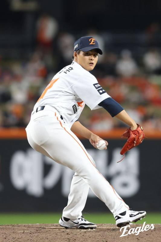 손아섭 내주고 데려왔는데…1G 만에 2군 강등, 김경문 감독