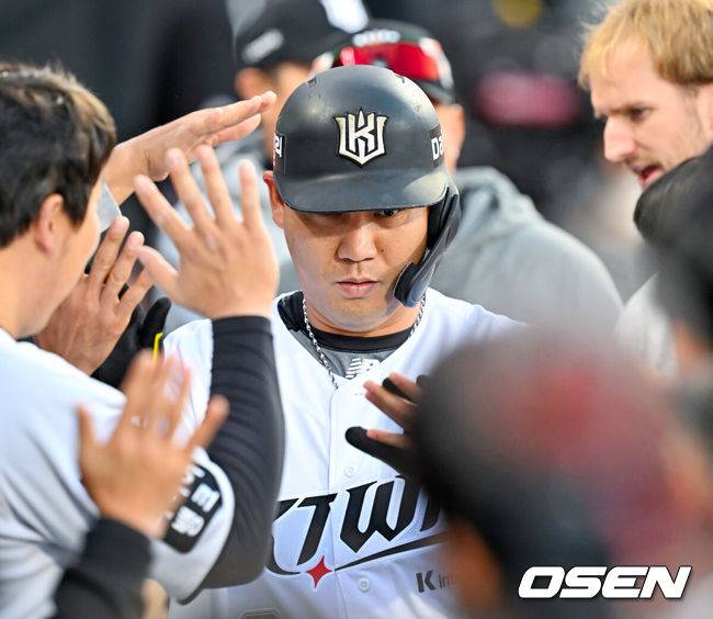 시즌 6호 홈런 폭발, 깜짝 리그 홈런 선두…그런데 왜 신경쓰지 않을까 “그냥 지나가는 자리”