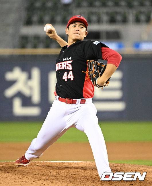 ‘불펜 붕괴’ 한화 김범수-이태양 왜 내보냈나…KIA는 축제 분위기→꽃감독 꽃미소 “범수-태양, 기분을 업 시킨다”