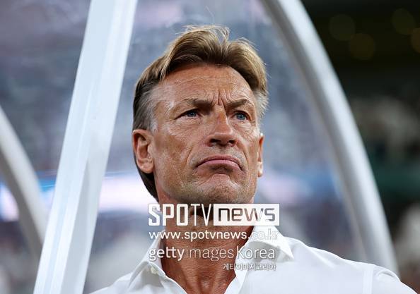 '한국 차기 사령탑 후보' 홍명보 감독과 경쟁했던 르나르 감독, 결국 사우디서 전격 경질