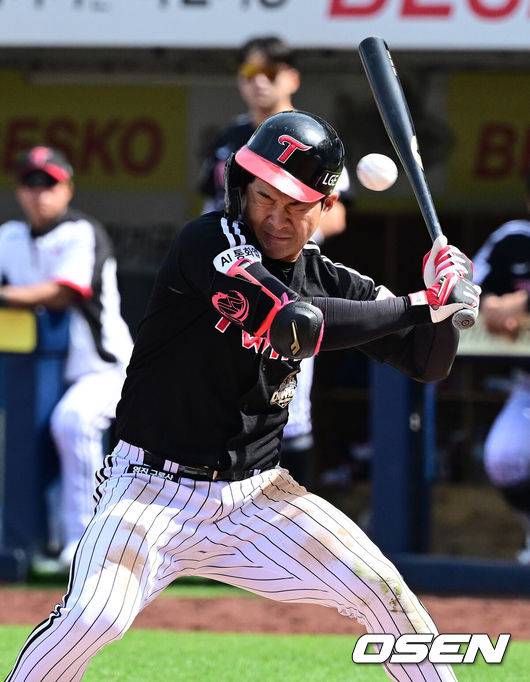 헤드샷인데 왜 안 빼? 염경엽 격렬 항의…‘3⅓이닝 무실점’ 오러클린 결국 교체 [오!쎈 대구]