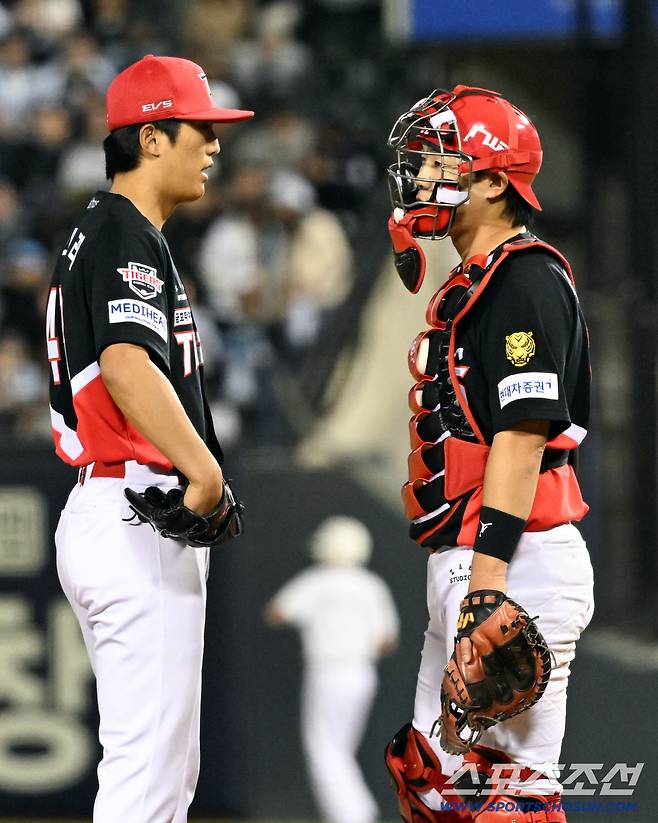 이범호 감독, 이의리와 깜짝 사우나 회동 비하인드…