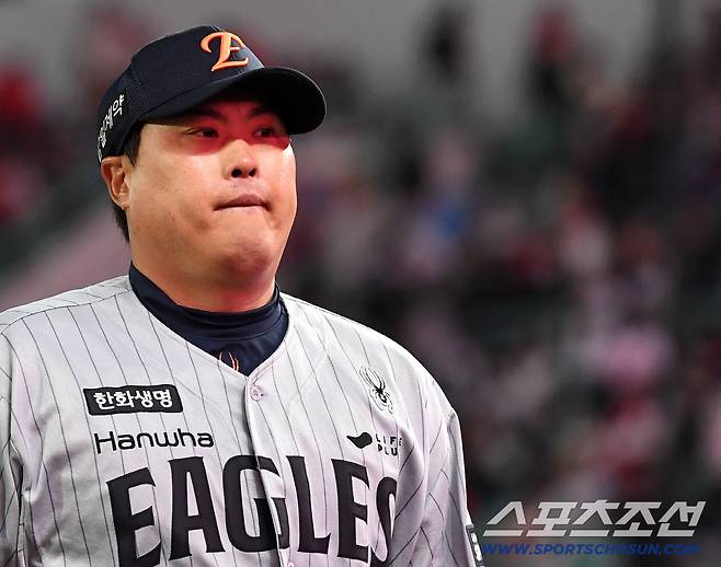 페라자 수비 실수?