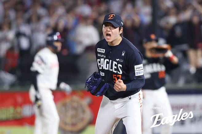 '6연패 탈출' 한화 마침내 이겼다…류현진 7이닝 완벽투+페라자 3안타→롯데 5-0 제압 [사직:스코어]