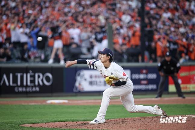 '와' 롯데가 기다릴 만했네! 첫 등판부터 3⅔이닝 무실점 쾌투, '어지럼증' 156㎞ 외인 강판 빠르게 잊혔다 [부산 현장]