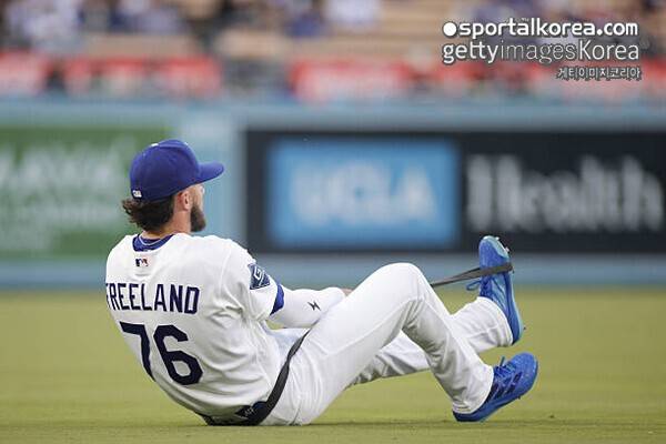 와 대박! 김혜성 '슈퍼팀' 다저스 26인 로스터 잔류 성공하나? 美 매체,