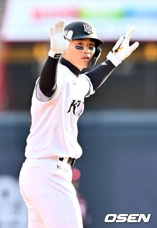 갈비뼈 붙었다! 결승타→결승타 대폭발...LG 출신 트레이드 복덩이, 안우진에 첫 패 안겼다 “마음을 내려놓고 임한 결과” [오!쎈 수원]