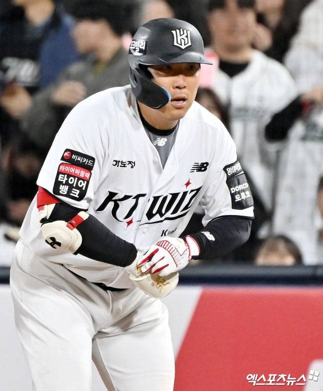 '양준혁·박용택 넘었다' 연이틀 KBO 역대 단독 4위 기록 제조!…뿌듯한 김현수