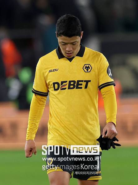 황희찬 사실상 끝났다, 소속팀 울버햄튼과 함께 2부 리그 추락 임박...'한국인 프리미어리거' 전멸 위기