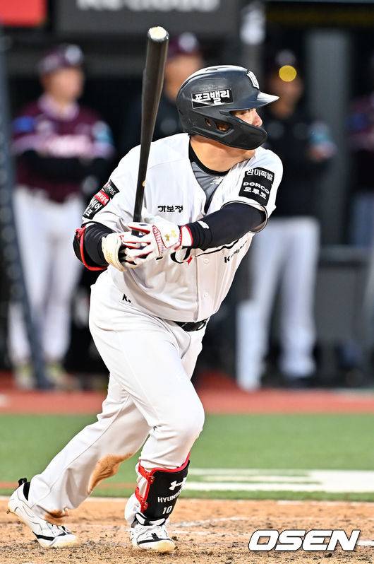 50억에 LG 떠난 선택 옳았나, 38살에 이적 결단→박용택-양준혁 뛰어넘다 “3880루타, 꾸준함 증명해 뿌듯해”