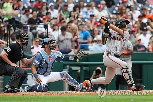 이정후, 또 멀티히트…5경기 연속 안타로 시즌 타율 0.253