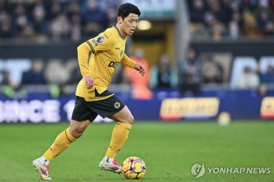 '웨스트햄만 비겨도 강등 확정' 황희찬의 울버햄프턴, 리즈전 0-3 완패로 벼랑 끝까지 몰렸다