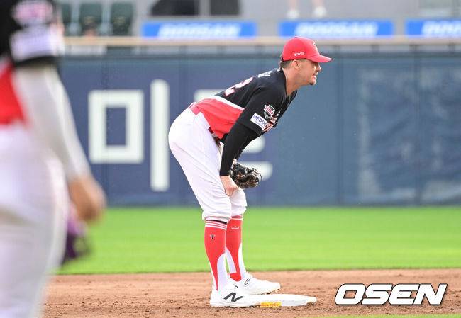 ‘와’ KIA 라인업 싹 바뀌었다! ‘실책 1위’ 데일 전격 선발 제외→정현창 유격수…2차드래프트 이적생 첫 선발 [오!쎈 잠실]