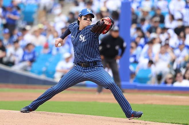 원태인 던졌는데, 판정이 안 나온다?…ABS 고장→심판 자체 판정→다시 ABS 복구 해프닝