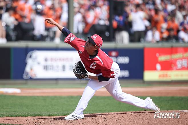 한때 롯데의 희망이었는데…13경기+252일째 승리가 없다. 5이닝 3실점 오늘도 '패전' 위기 [부산리포트]