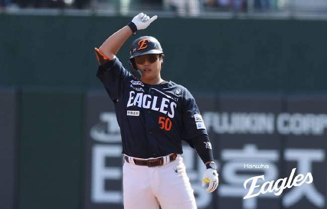 3일만에 사람이 달라졌다! 김경문의 마법 → ⅓이닝 7실점 악몽 떨친 에르난데스