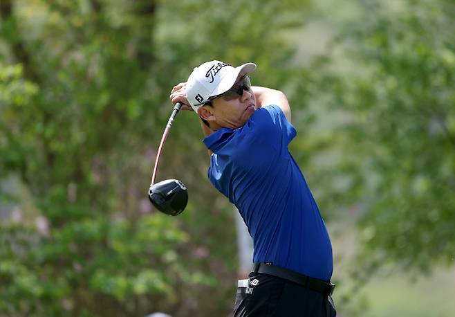 골프의 신도, 10년 만의 우승을 응원했나...'시작부터 6연속 버디' 이상엽, 감격의 통산 2승 [춘천 현장]