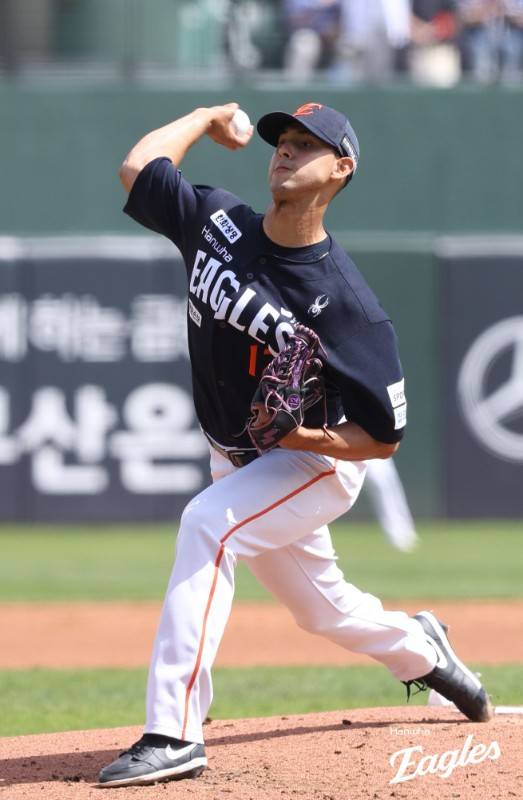 '4안타 4타점' 문현빈 대폭주! 한화 2연승, 분위기 반전 성공…'3실책' 롯데 속절없는 패패패 [사직 게임노트]