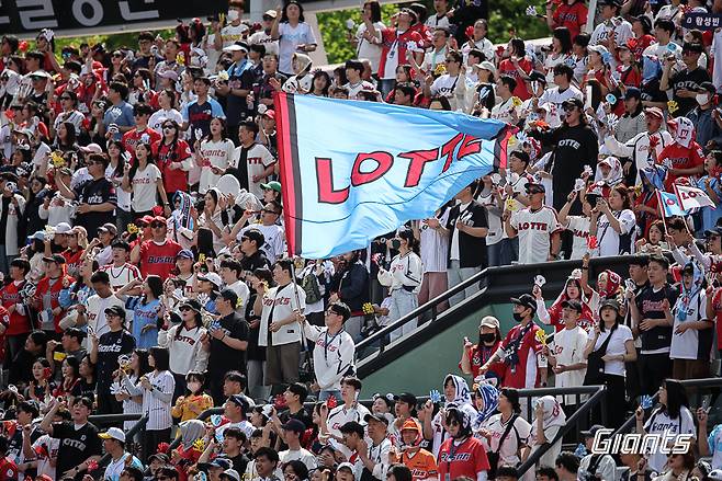 '패패패' 롯데 왜 이래, 실책에 주루사까지…결과+내용 모두 기대 이하였다 [부산 현장]