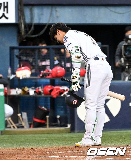 ‘양현종 편지에 울컥’ 80억 유격수 얼굴 싹 변했다, 미친 슬라이딩+4출루→KIA에 비수 꽂다 “칭찬하지 않을 수 없어” [오!쎈 잠실]