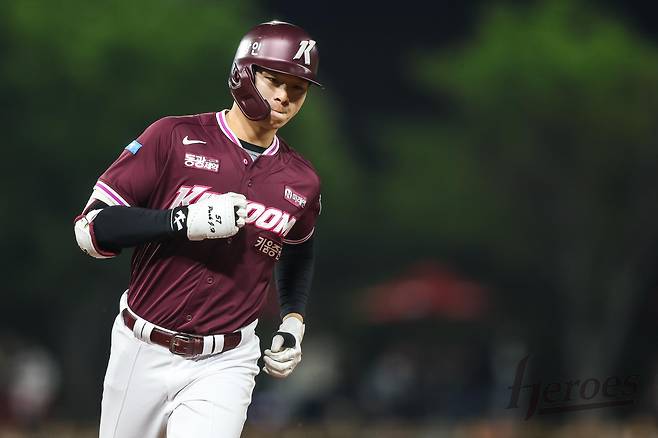 키움이 이겼는데 삼성도 기쁘다? KT 1위 도약+5연승 좌절…히어로즈 5연패 탈출 성공 [수원:스코어]