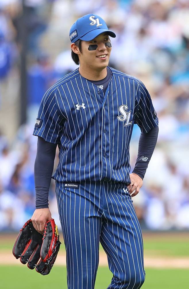 원태인 4회초에 대체 무슨 일이…완벽투→4실점, 안타·볼넷·안타·안타·안타에 무너졌다