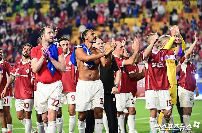 은퇴 선수 '레전드 매치'인데…3만8027명 구름 관중 몰렸다→한국서 '축구 콘텐츠', 안 되는 게 아니다