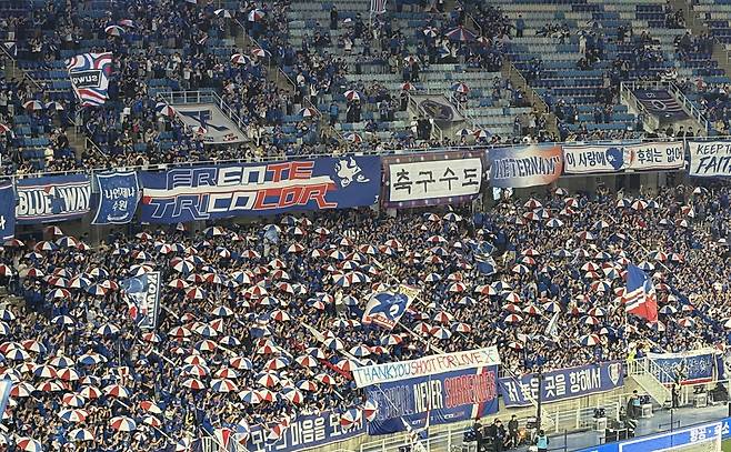 은퇴 선수 '레전드 매치'인데…3만8027명 구름 관중 몰렸다→한국서 '축구 콘텐츠', 안 되는 게 아니다