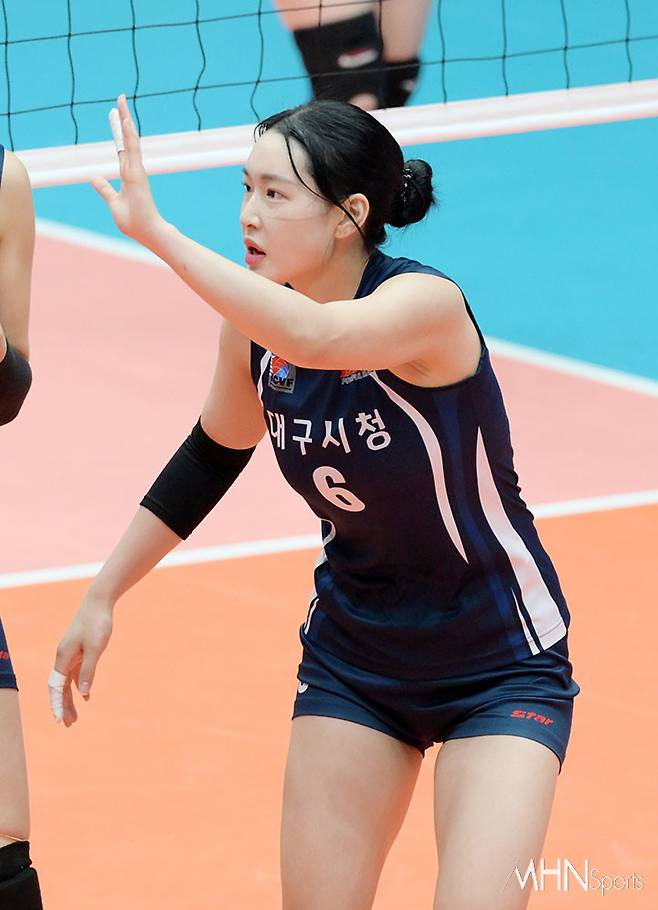 [인터뷰] 그래도 '배구는 내 갈 길'...세터 이진