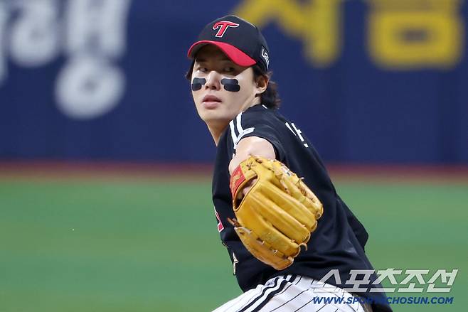 “읽혔다” 염경엽 결국 호출. 국내 에이스가 피안타율 0.395라니... 10분간 나눈 해법은[대구 현장]