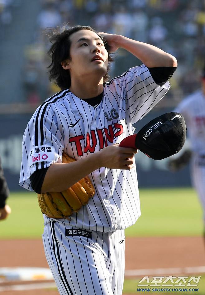 “읽혔다” 염경엽 결국 호출. 국내 에이스가 피안타율 0.395라니... 10분간 나눈 해법은[대구 현장]