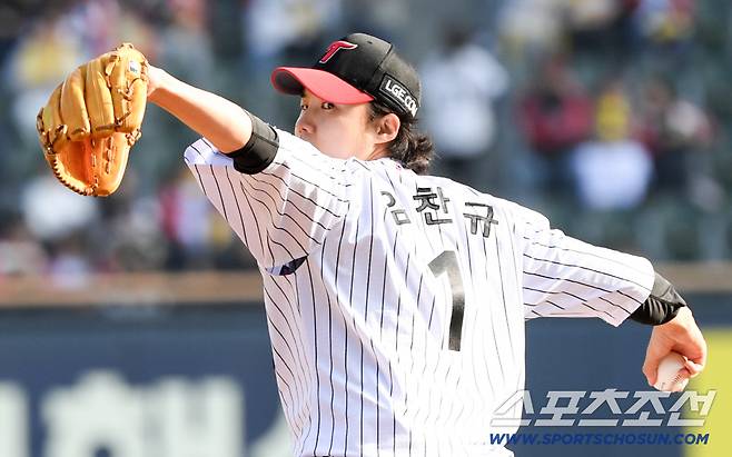 “읽혔다” 염경엽 결국 호출. 국내 에이스가 피안타율 0.395라니... 10분간 나눈 해법은[대구 현장]