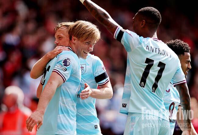 [pl.review] ‘토트넘 잔류 희망 짓밟았다’ 노팅엄, 번리에 4-1 대역전승…토트넘과 ‘승점 5점 차’