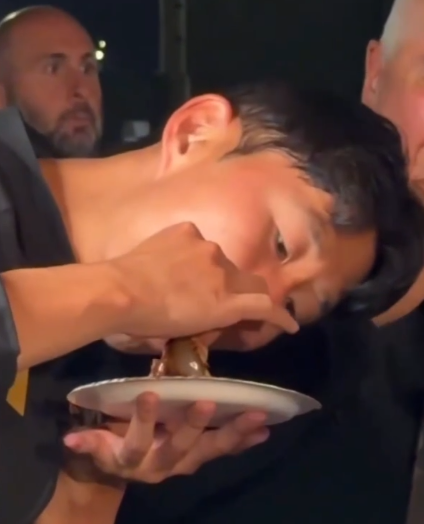 ‘한국 밖’ 손흥민 위상 이 정도였나…길거리 타코 먹는 모습까지 일거수일투족 ‘폭풍 화제’