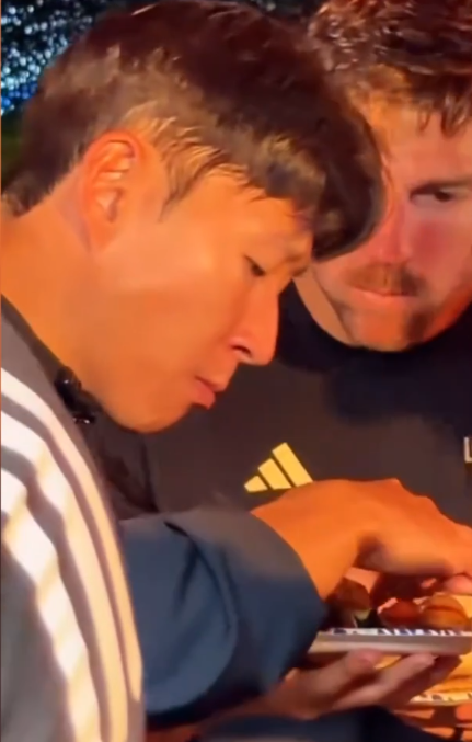 ‘한국 밖’ 손흥민 위상 이 정도였나…길거리 타코 먹는 모습까지 일거수일투족 ‘폭풍 화제’