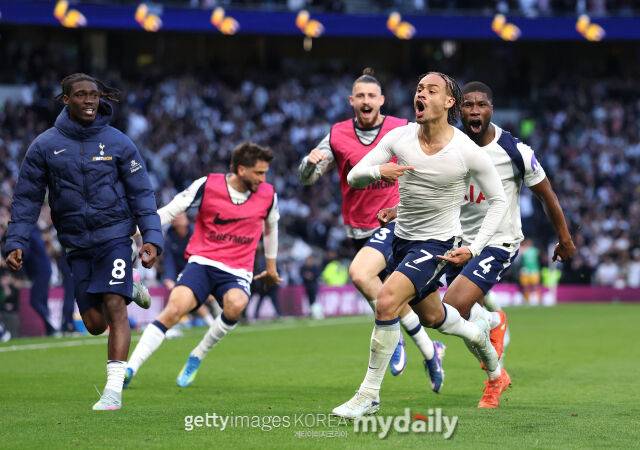 '토트넘 결승 골인 줄 알았나, 원더골 넣고 호들갑'…과도한 세리머니 공개 저격, 토트넘은 승리 실패