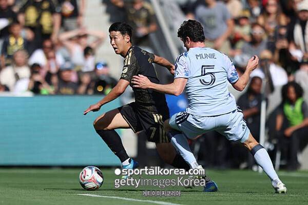 [MLS 리뷰] '손흥민 무득점' LAFC, 우승 도전 먹구름…5분 만에 3실점 붕괴→SON '前 동료' 베르너에 당했다, 산호세에 1-4 대패+선두와 5점차
