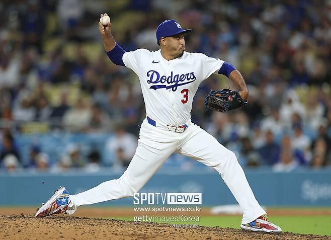 다저스 투자 또 ‘폭망’하나… 최강이래서 데려왔더니 ERA 10.50, 로버츠도 “걱정된다” 사색