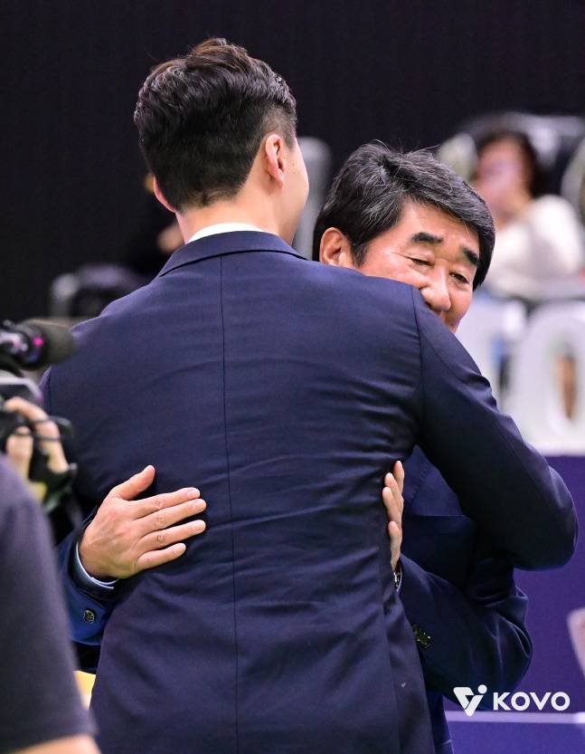 '선수 출신' 아내가 본 '지도자' 박철우