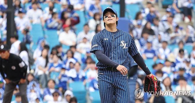 삼성 원태인, 동료 비난 논란에…팀 동료 강민호가 해명