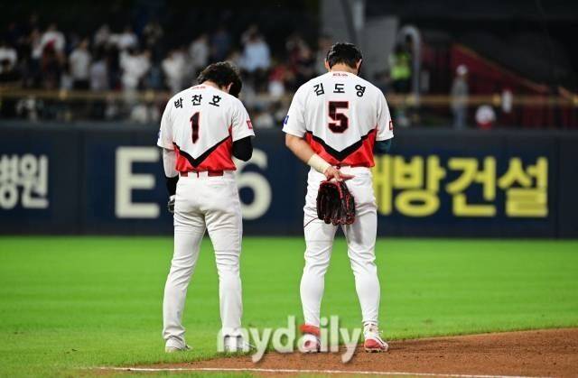 '깨물고 걷어차고', 3루에서 벌어진 '밀당'...박찬호가 김도영을 깨물고 걷어찬 이유 [유진형의 현장 1mm]